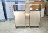 如何選用不銹鋼分類(lèi)垃圾桶的材料