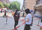 體育場(chǎng)社區(qū)開(kāi)展垃圾分類(lèi)宣傳活動(dòng)