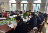 居民參與社區(qū)治理大討論，共同解決垃圾分類難題