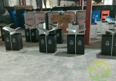 深圳海天學(xué)校噴粉分類垃圾桶案例