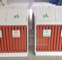 戶(hù)外鋼木分類(lèi)垃圾桶堅(jiān)固耐用 維護(hù)邵陽(yáng)市容環(huán)境