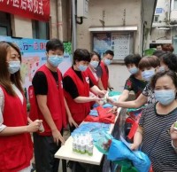 勸業(yè)場街開展垃圾分類定時定點投放啟動儀式