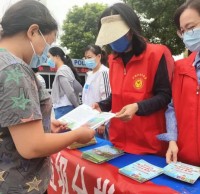官塘社區(qū)開展垃圾分類宣傳志愿服務(wù)活動