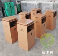 室內(nèi)淺黃色電梯口方形不銹鋼垃圾桶